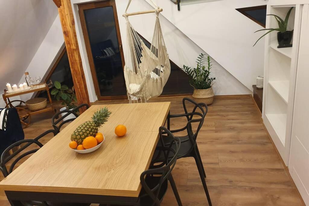 Koci Dom Loft Apartman Wieliczka megye Kültér fotó