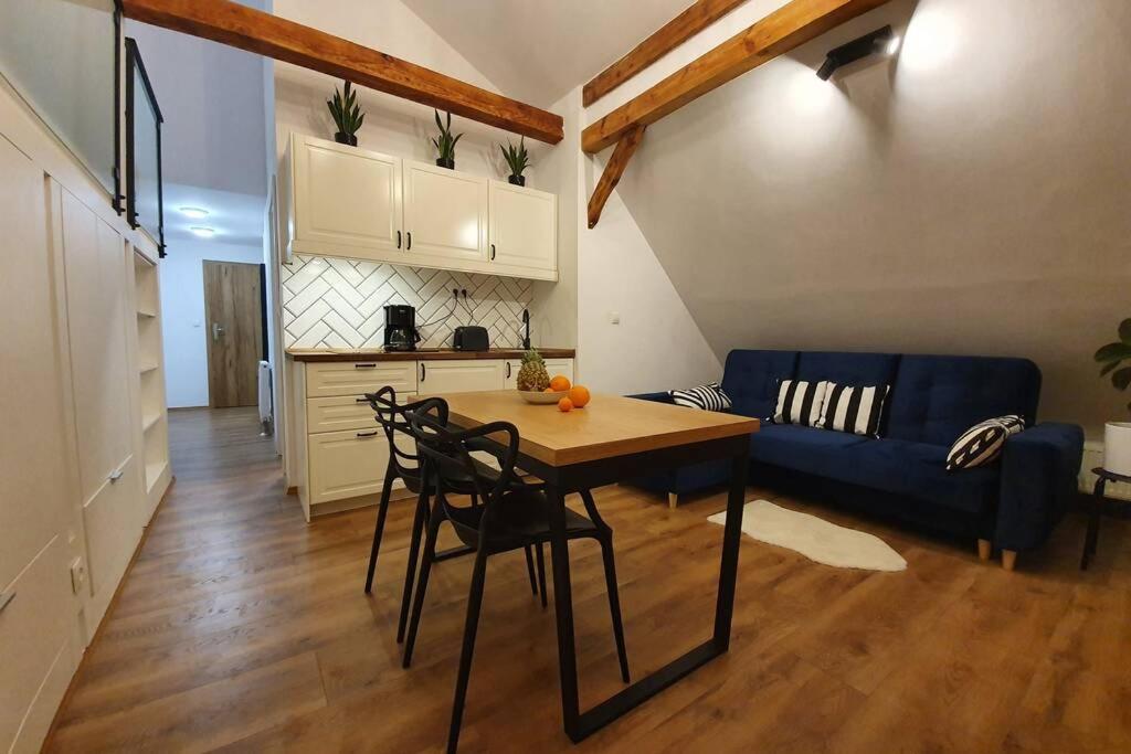 Koci Dom Loft Apartman Wieliczka megye Kültér fotó